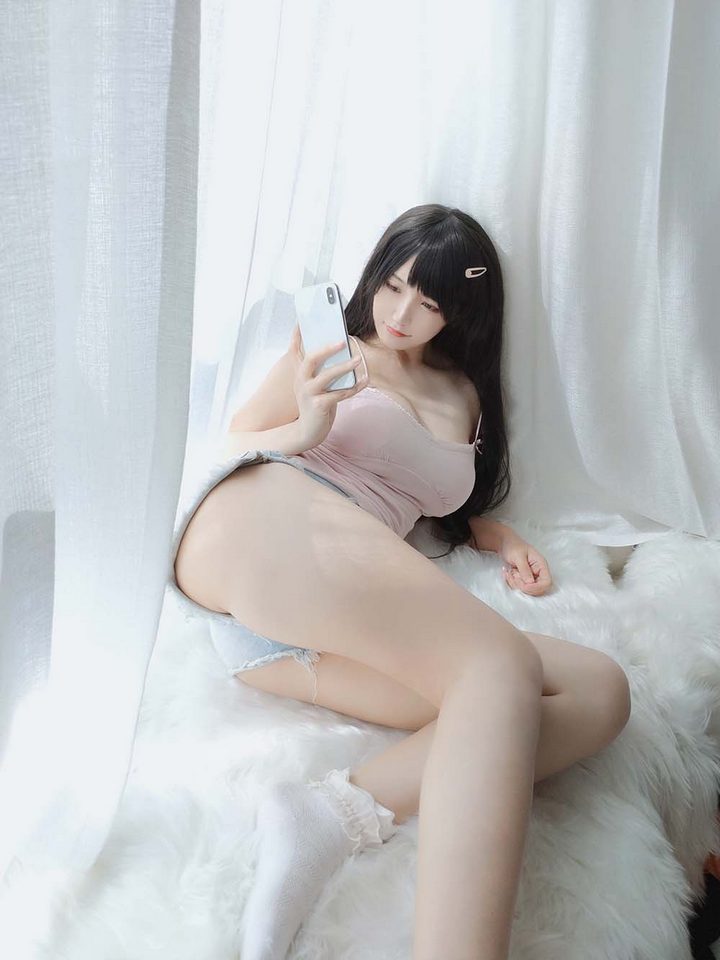 丰满女神@小仓千代w NO.020 – 粉色吊带[30P／54MB]14884