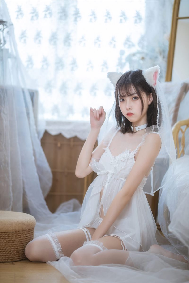许岚LAN(叁月life) NO.003 – 少女白色裙[41P／627MB]13734
