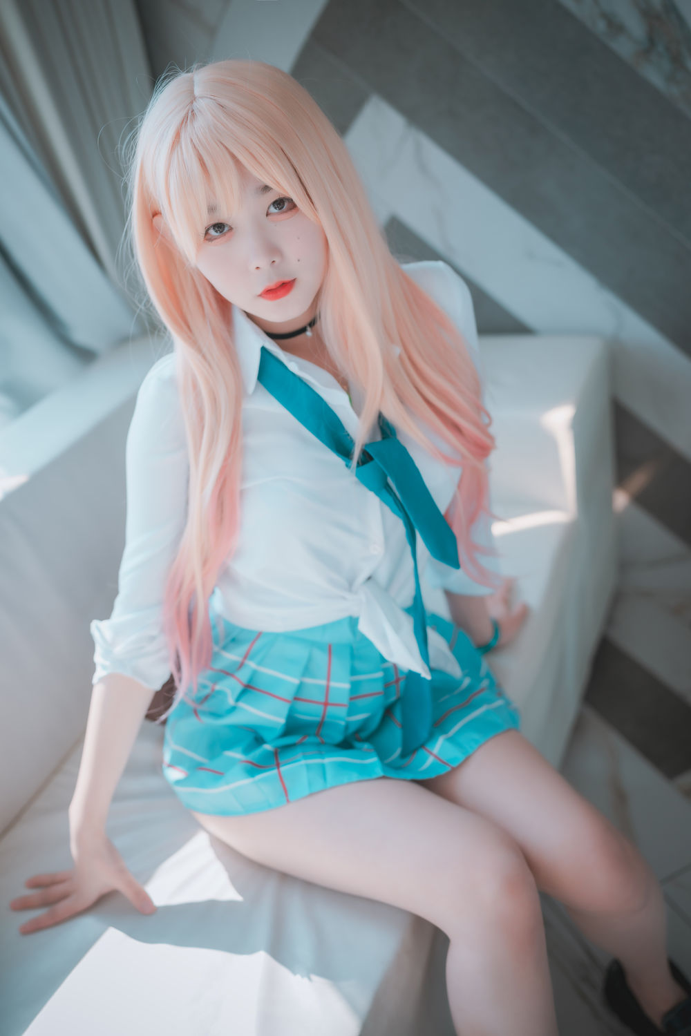 Bomi-28456
