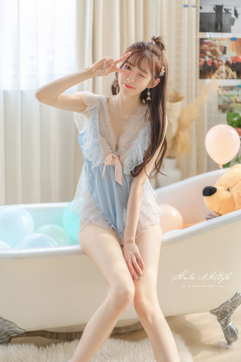 王羽杉Barbieshy小姐姐《蕾丝连体比基尼》作品：梦幻浴缸世界的精致时光！-搬砖学院