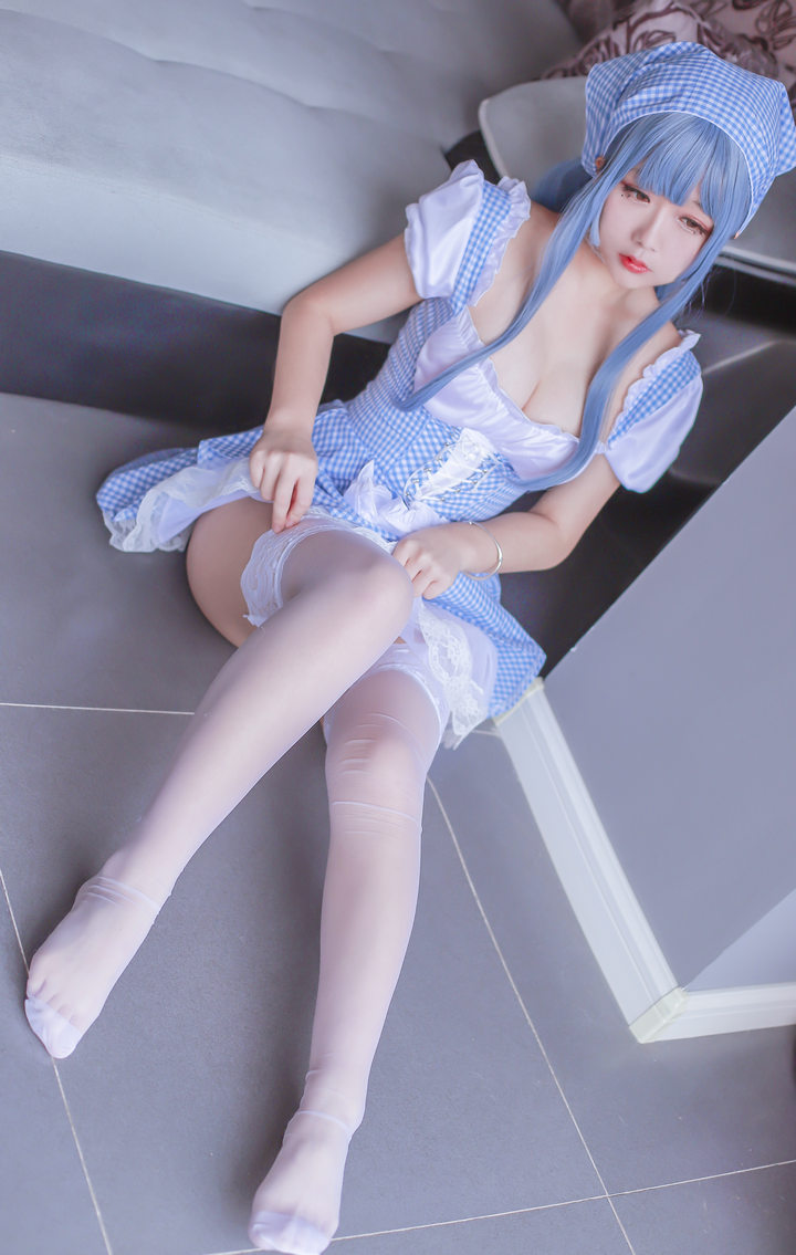 童颜波涛汹涌Coser@日奈娇 NO.037 蓝色女仆13878