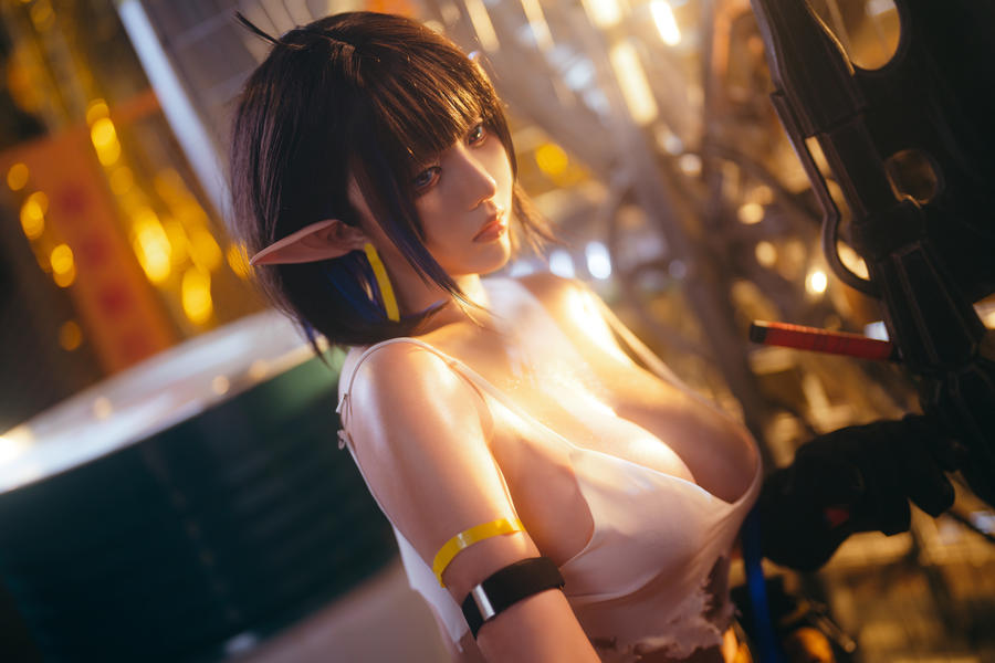 动漫博主 一千只猫薄禾 神cosplay「明日方舟」森蚺-搬砖学院
